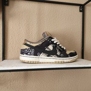 Nike dunks low travis scott